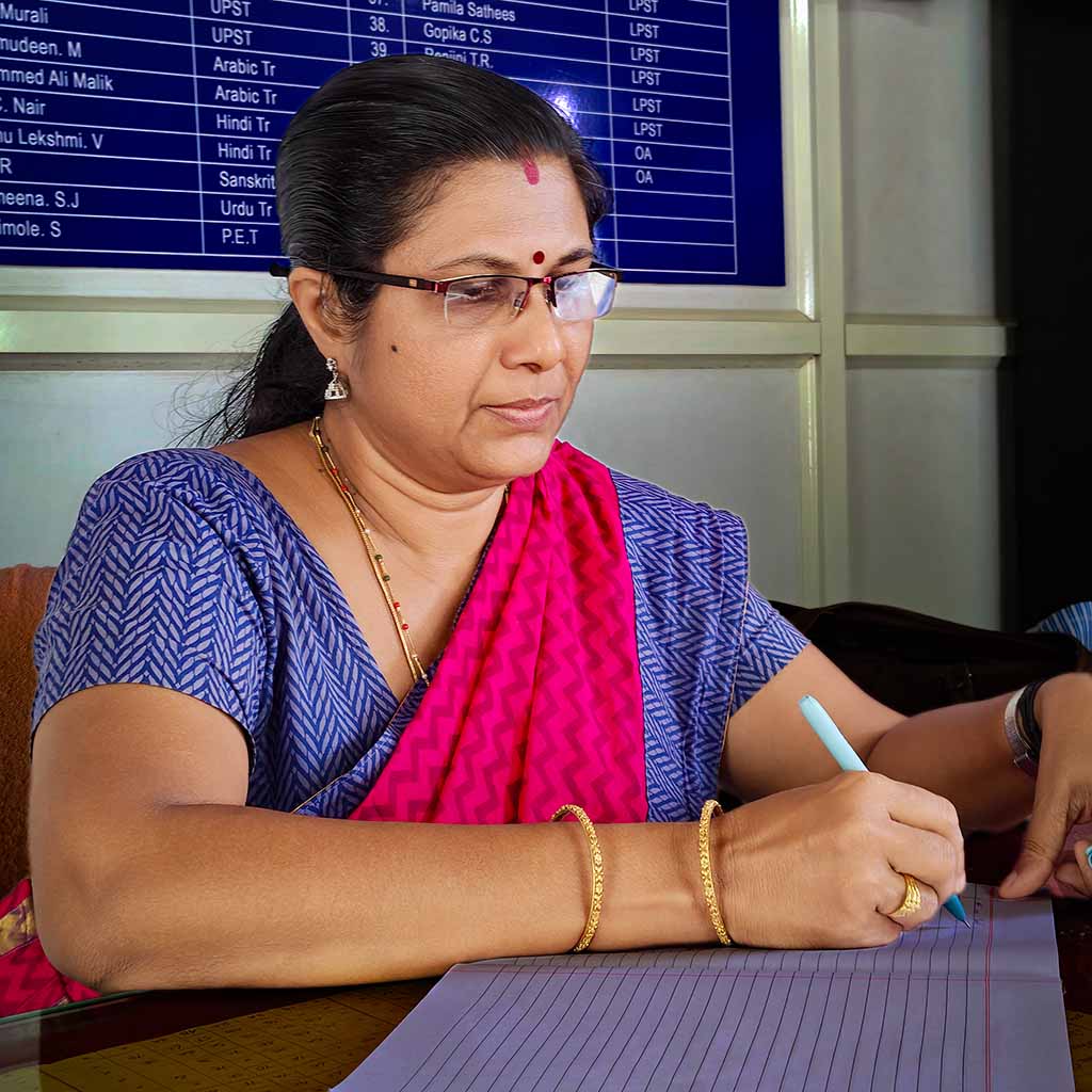 Vijayalekshmi.R - Headmistress